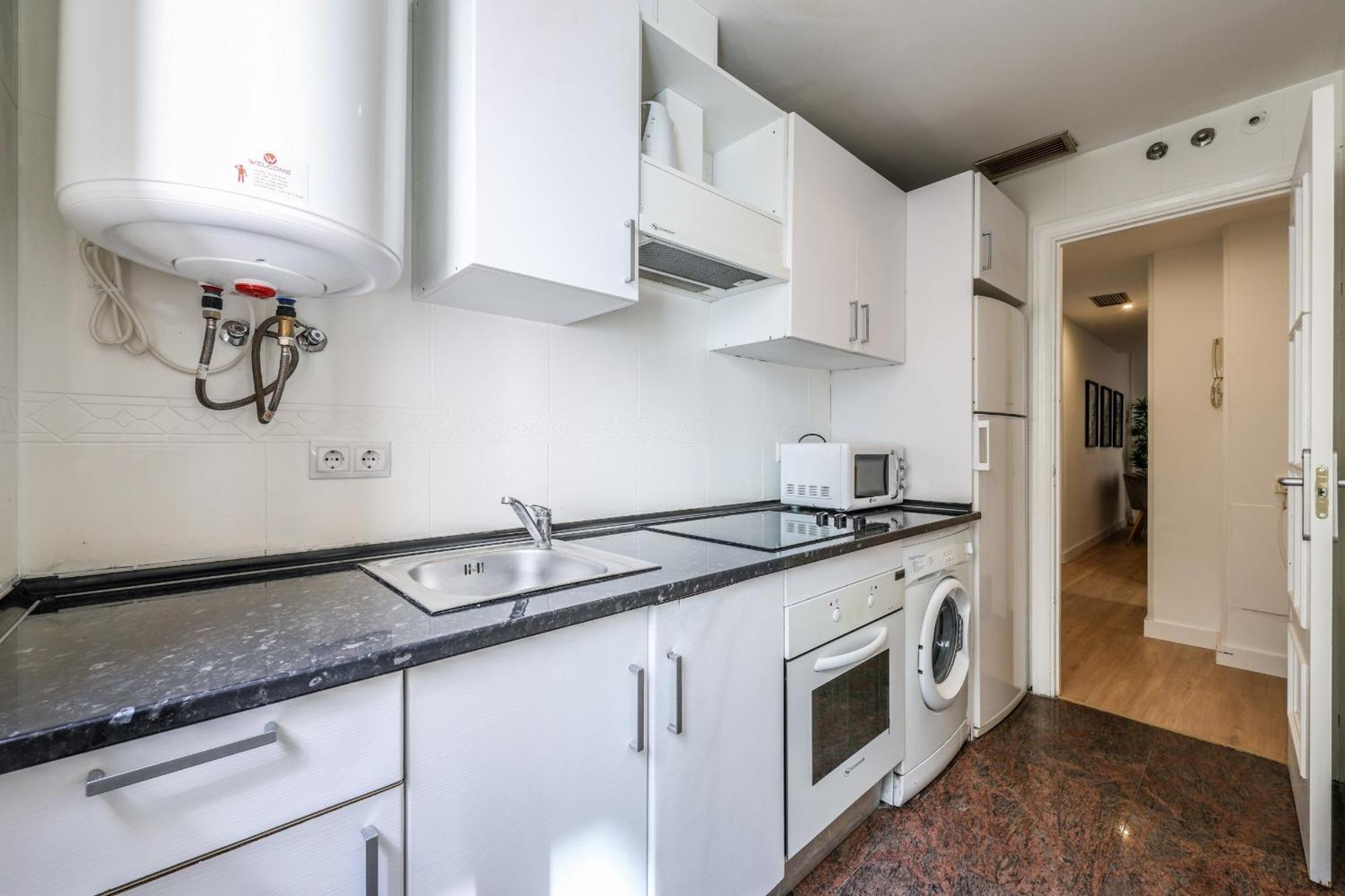 Apartamentos Reformados En Lavapies Madrid Luaran gambar